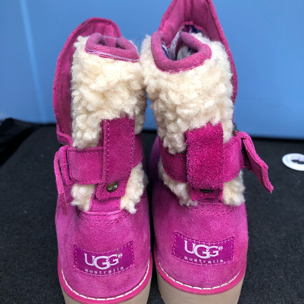 Kids Uggs - Picture 3 of 3